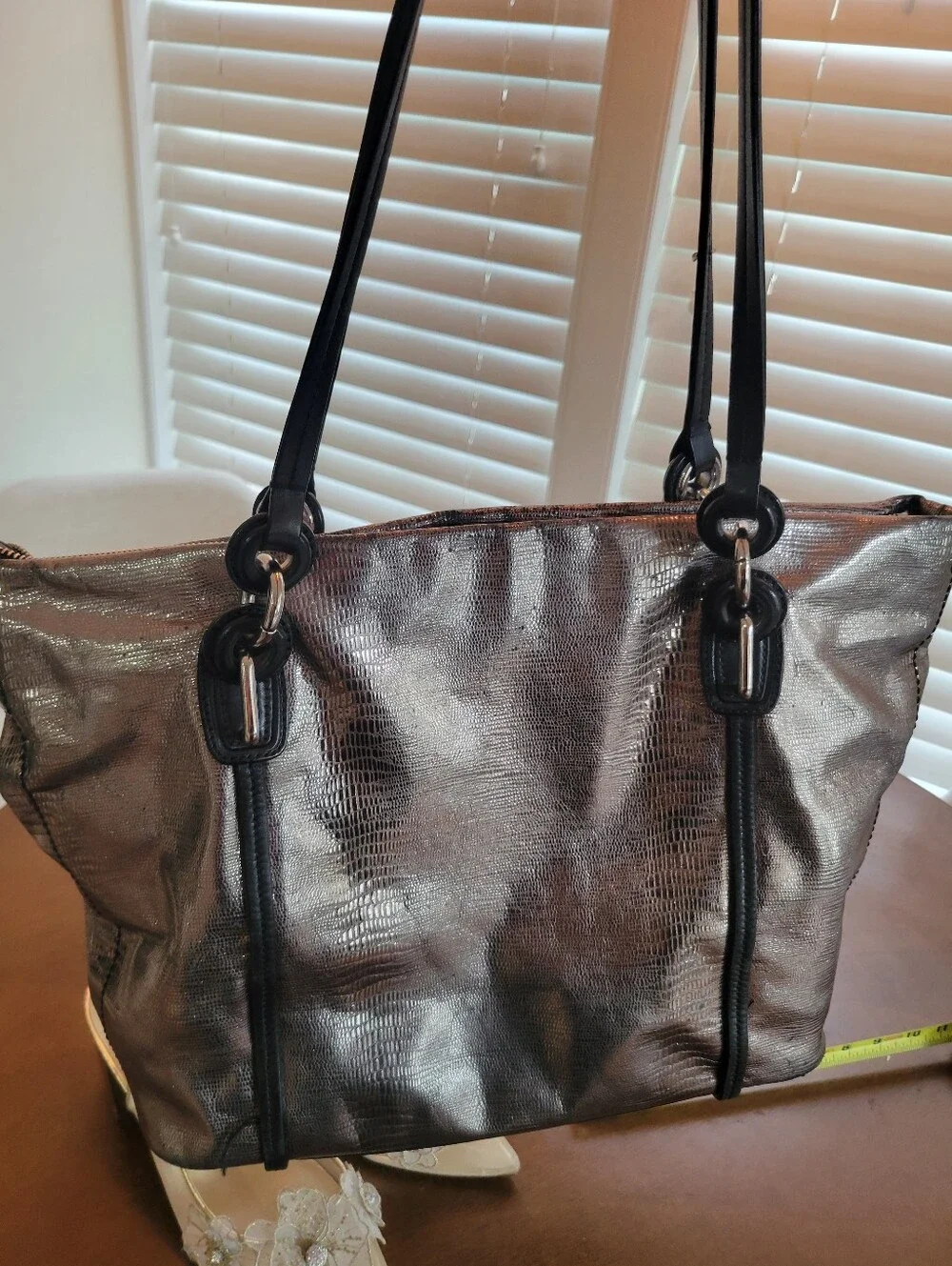 TUMI Traveler Tote Bag Metallic Silver Grey Faux Snakeskin Leather Trim Purse